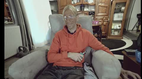 jeff online show from 10-01-25, 06:19