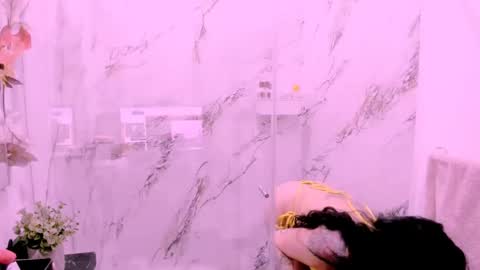 Valeria online show from 11-04-25, 04:00