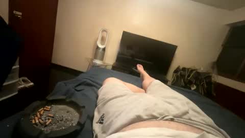 Snapshot of 010_uwu chatting on 05-29-26, 03:37 010_uwu online show from 05-29-26, 03:37