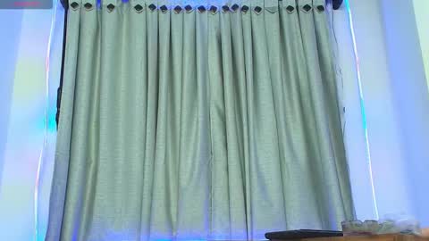 Snapshot of 01klhoe01 chatting on 11-08-25, 11:47 Klhoe Carter 3 online show from 11-08-25, 11:47