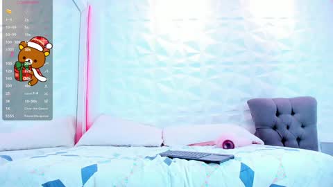 sophie online show from 12-19-24, 04:23