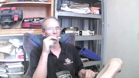 Snapshot of 04oldskool chatting on 12-05-24, 01:03 04oldskool online show from 12-05-24, 01:03