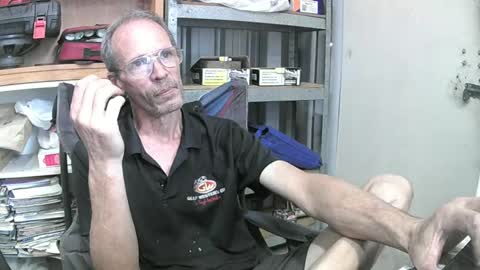 Snapshot of 04oldskool chatting on 12-11-24, 05:00 04oldskool online show from 12-11-24, 05:00