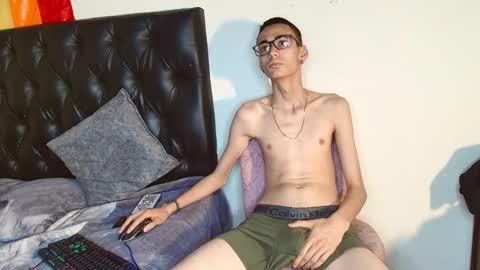 Snapshot of 0_ojacob chatting on 09-27-25, 05:45 0 oJacob online show from 09-27-25, 05:45