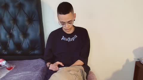 Snapshot of 0_ojacob chatting on 10-06-25, 06:49 0 oJacob online show from 10-06-25, 06:49