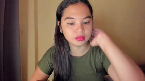 Snapshot of 0wwlo0k chatting on 10-12-25, 04:22 0wwlo0k online show from 10-12-25, 04:22