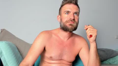 10in_deluxe online show from 05-08-26, 08:52