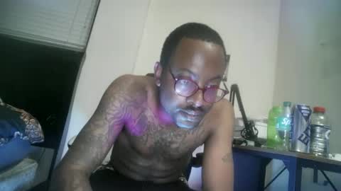 Snapshot of 11inchtattedtrinibad chatting on 10-01-25, 04:40 11inchtattedtrinibad online show from 10-01-25, 04:40