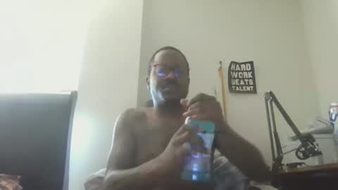 Snapshot of 11inchtattedtrinibad chatting on 10-10-25, 12:26 11inchtattedtrinibad online show from 10-10-25, 12:26