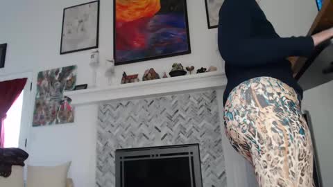 Aurora Willows online show from 01-20-25, 10:48