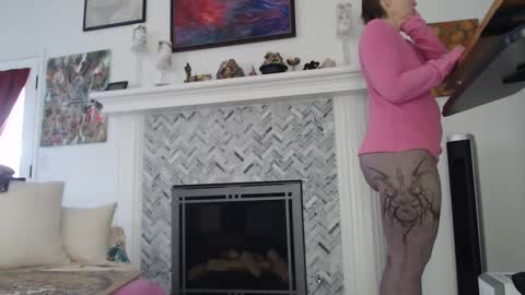 Aurora Willows online show from 01-27-25, 09:11
