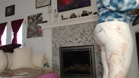 Aurora Willows online show from 01-29-25, 03:15