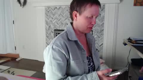 Snapshot of 11willowandjohn11 chatting on 02-20-26, 04:31 Aurora Willows online show from 02-20-26, 04:31