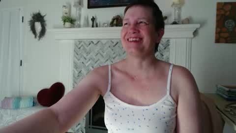 Snapshot of 11willowandjohn11 chatting on 03-10-26, 02:16 Aurora Willows online show from 03-10-26, 02:16