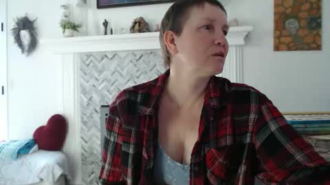 Snapshot of 11willowandjohn11 chatting on 03-17-26, 02:31 Aurora Willows online show from 03-17-26, 02:31