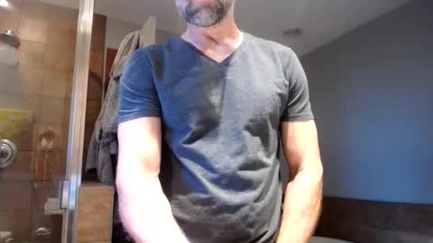 Snapshot of 123h0rny chatting on 01-14-26, 04:45 123h0rny online show from 01-14-26, 04:45