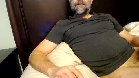 Snapshot of 123h0rny chatting on 02-01-26, 04:38 123h0rny online show from 02-01-26, 04:38