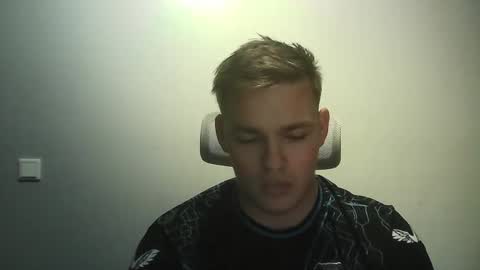 12curty online show from 09-25-25, 07:06