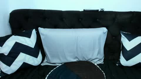 jenica online show from 05-04-26, 05:53