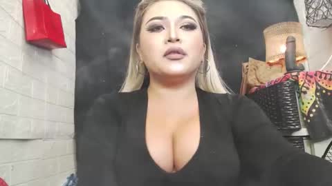 sexy kia online show from 12-03-25, 01:24