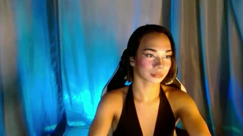 Snapshot of 18_nicole chatting on 03-07-25, 11:07 barbie online show from 03-07-25, 11:07