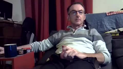 Snapshot of 18remy45 chatting on 12-17-25, 08:26 18remy45 online show from 12-17-25, 08:26