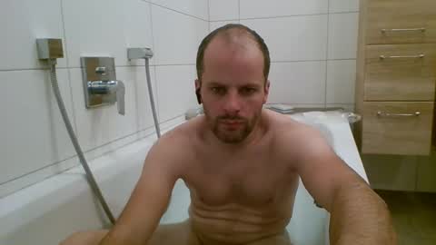 Snapshot of 19berni91 chatting on 11-08-25, 05:45 berni online show from 11-08-25, 05:45