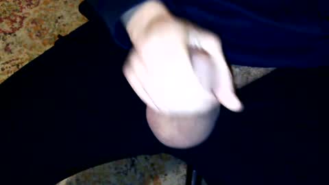 i erupt if you suck ur nipples 4 me and look at the camera while watching me online show from 01-26-25, 02:08