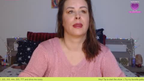 Snapshot of 1felicity1 chatting on 10-24-25, 04:09 Felicity online show from 10-24-25, 04:09