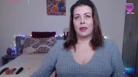 Snapshot of 1felicity1 chatting on 11-15-25, 06:00 Felicity online show from 11-15-25, 06:00