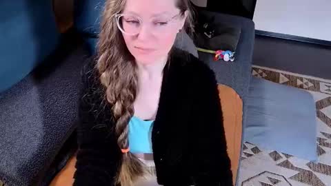 Snapshot of 1goldilocks chatting on 05-02-26, 10:20 online show from 05-02-26, 10:20