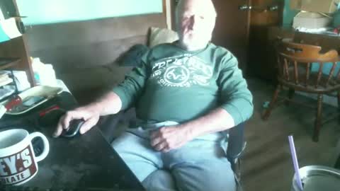 1handyanddee online show from 12-26-24, 05:19