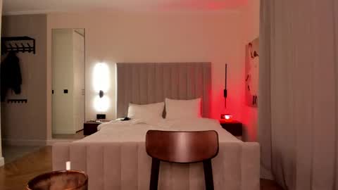 Lily 3 online show from 01-18-26, 06:55