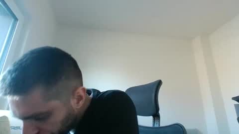 Snapshot of 1kamilkamil11 chatting on 02-11-25, 12:37 kam online show from 02-11-25, 12:37