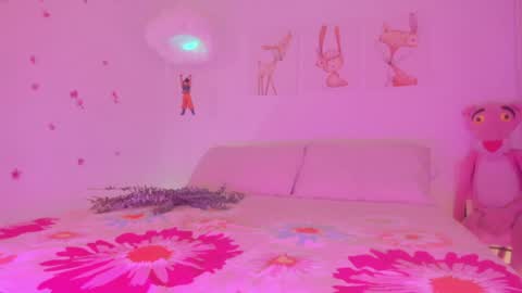 laiaa rivas online show from 12-20-24, 03:36