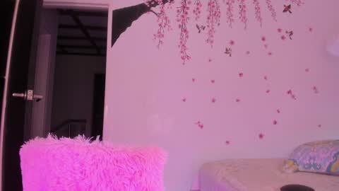 laiaa rivas online show from 01-20-25, 05:48