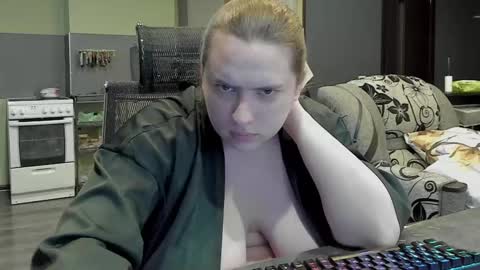 1LINDSEY1 online show from 03-04-25, 09:22