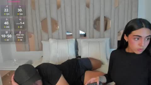 Snapshot of 1m_valery chatting on 02-27-25, 04:32 Valery online show from 02-27-25, 04:32