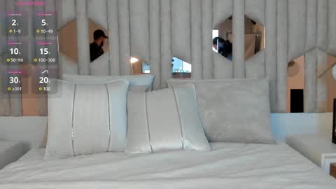 Snapshot of 1m_valery chatting on 03-11-25, 03:56 Valery online show from 03-11-25, 03:56