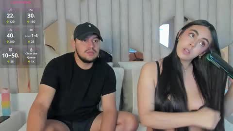 Snapshot of 1m_valery chatting on 10-15-25, 01:33 Valery online show from 10-15-25, 01:33