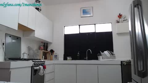 Snapshot of 1manshow11 chatting on 12-10-24, 06:28 1manshow11 online show from 12-10-24, 06:28