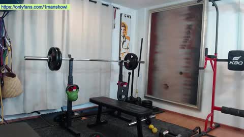 Snapshot of 1manshow11 chatting on 01-12-26, 09:20 1manshow11 online show from 01-12-26, 09:20