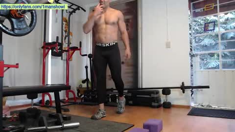 Snapshot of 1manshow11 chatting on 02-17-26, 11:22 1manshow11 online show from 02-17-26, 11:22