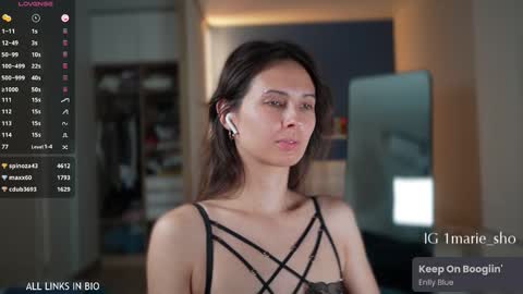 Marie online show from 10-09-25, 06:06