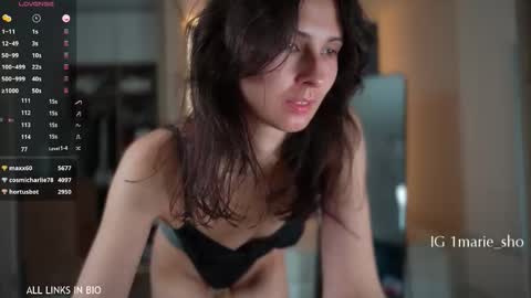 Marie online show from 10-29-25, 11:06