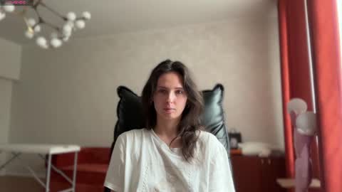 Marie online show from 06-24-26, 09:52