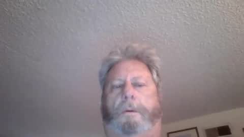 Snapshot of 1milkman2000 chatting on 06-03-26, 03:09 milkman online show from 06-03-26, 03:09