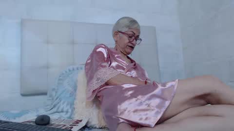 Miss Monserrate online show from 01-09-25, 12:30