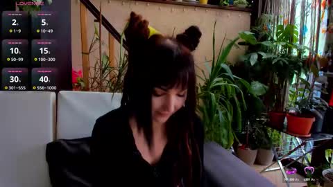 Moona  online show from 09-24-25, 07:23