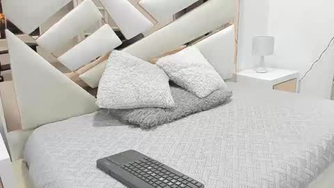 Luisa online show from 02-18-25, 08:05